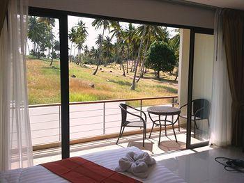 Villa Gardens *