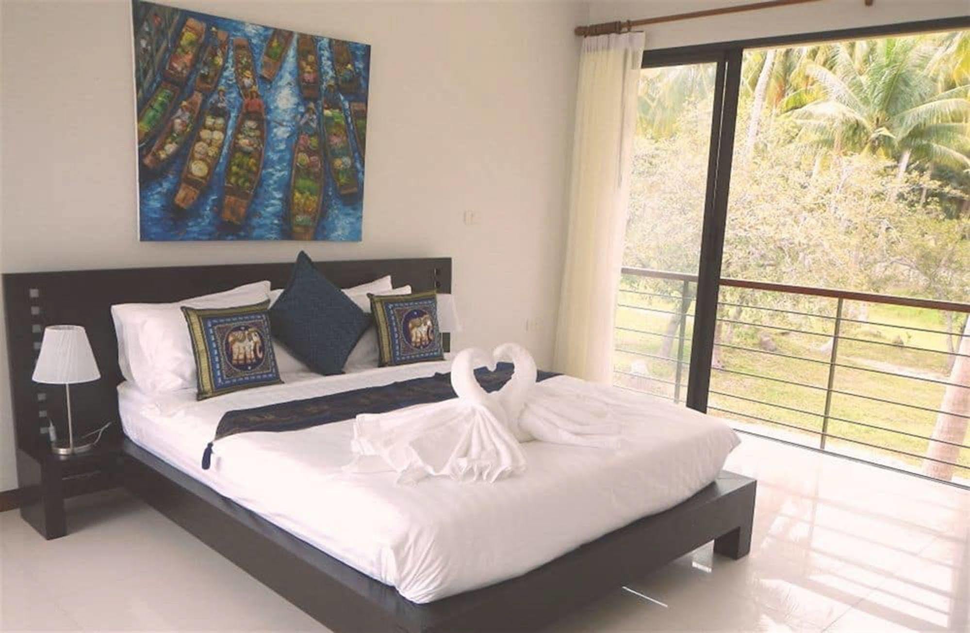 Villa Gardens Choeng Mon